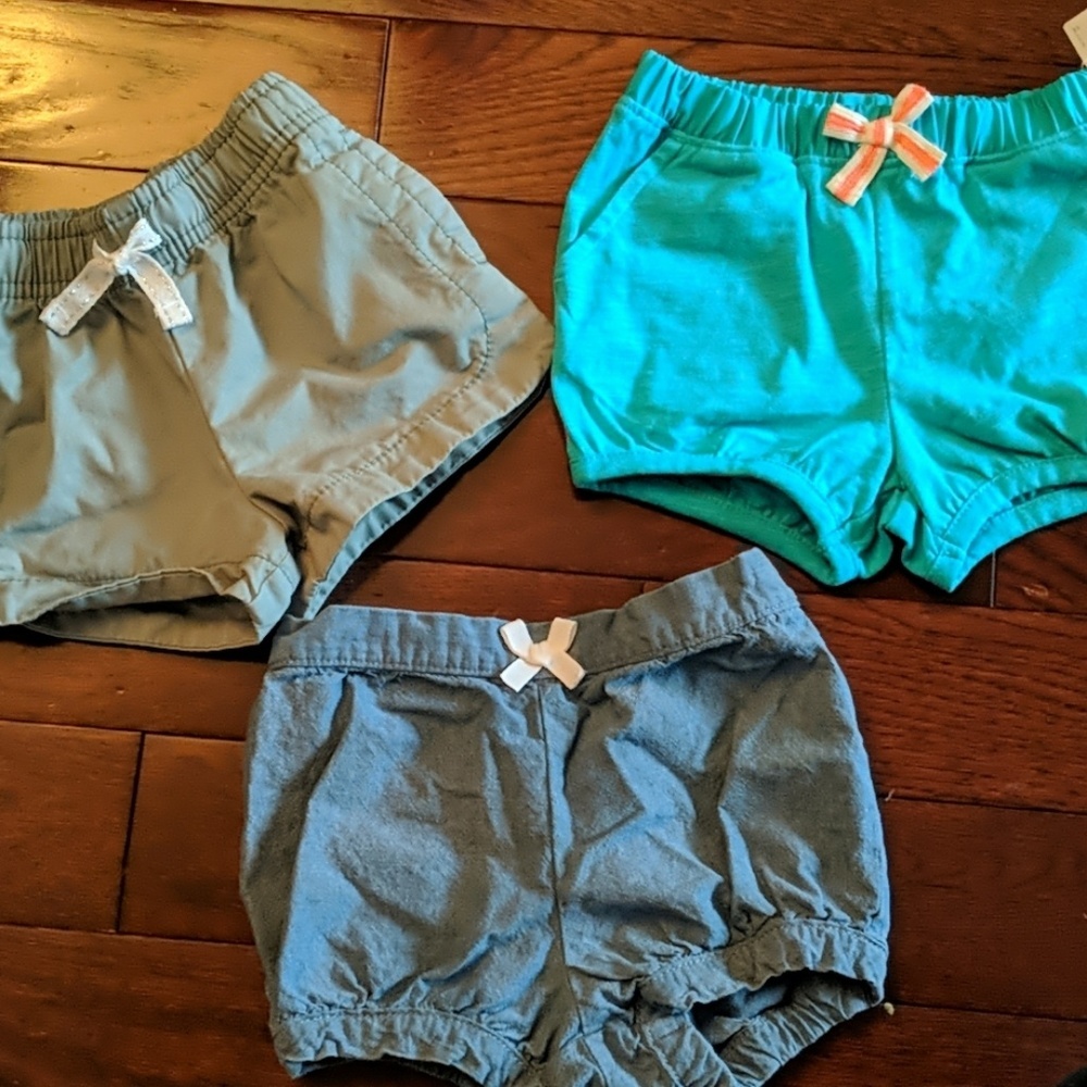 Carters Infants Girl shorts 12- 18mths Green, Aqua, & Denim